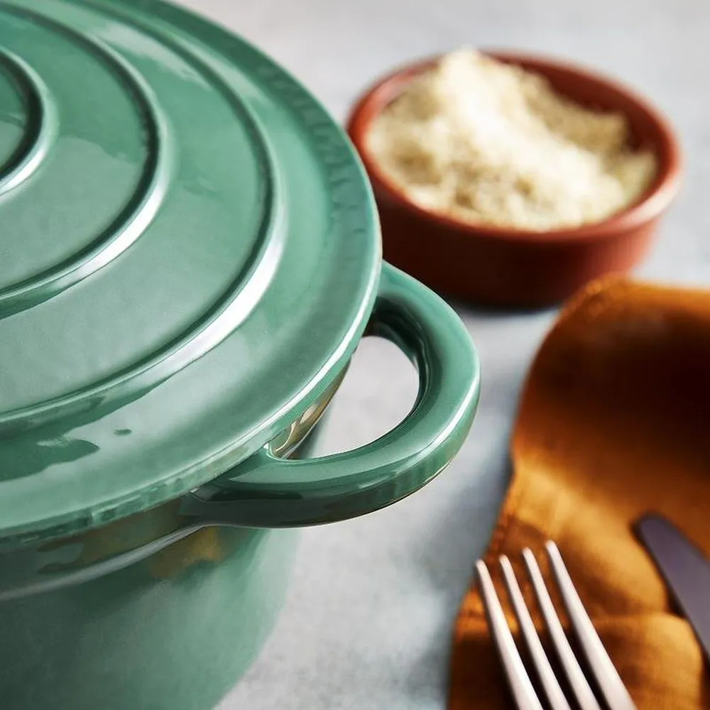Barbary & Oak Foundry 20cm Round Verdigris Green Cast Iron Casserole Dish