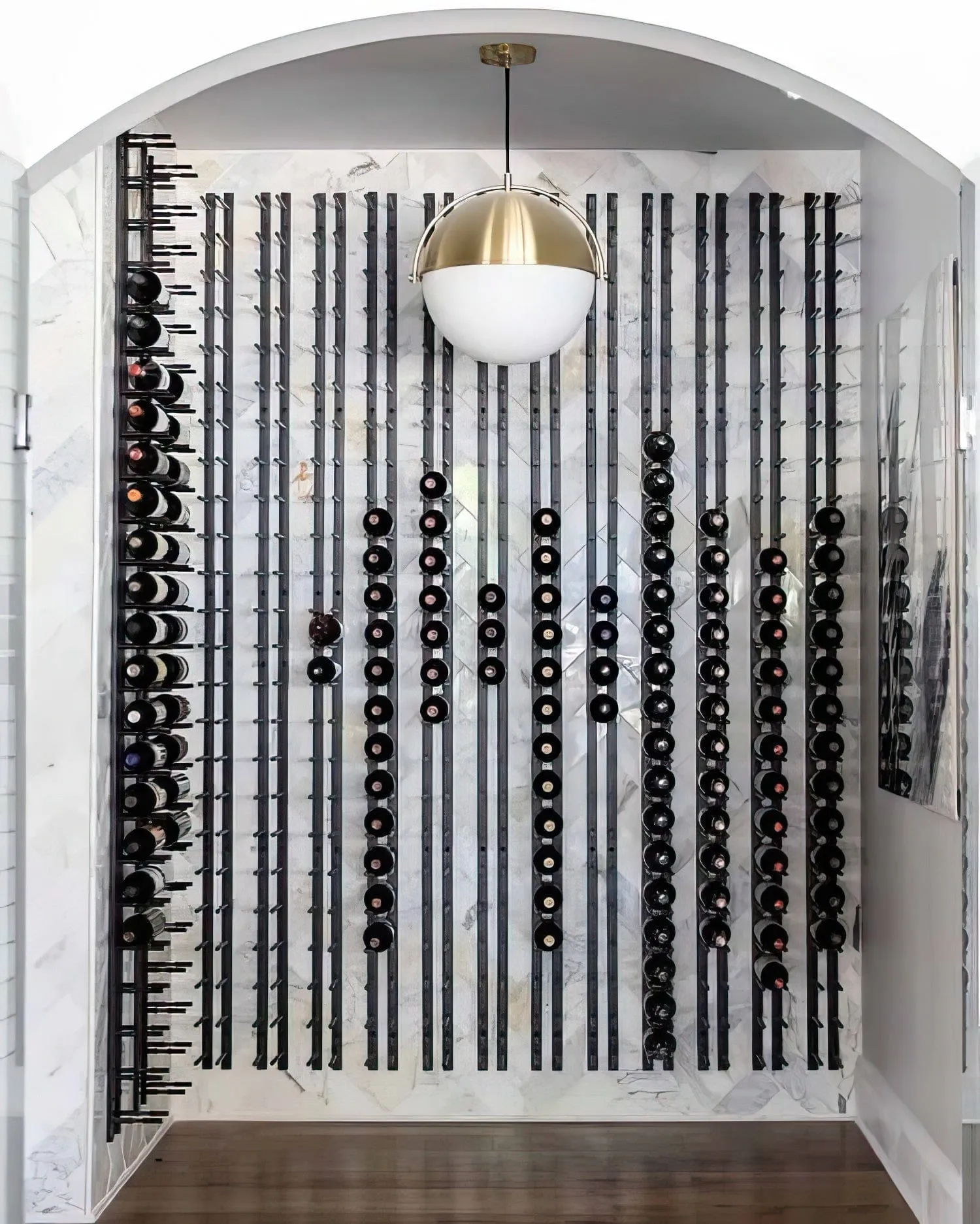 Straight Bottle ST Wall Mounted Wine Rails – 2FT Metal Wine Rack (6 Bottles)