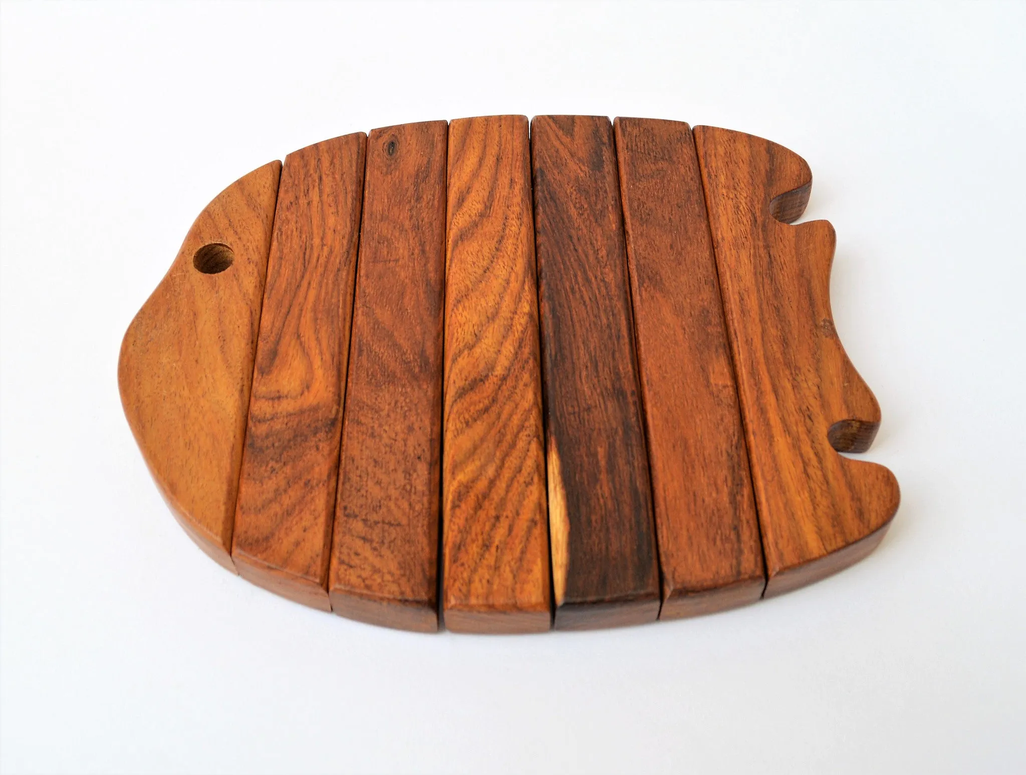 Wooden Fish Trivet (Expandable)
