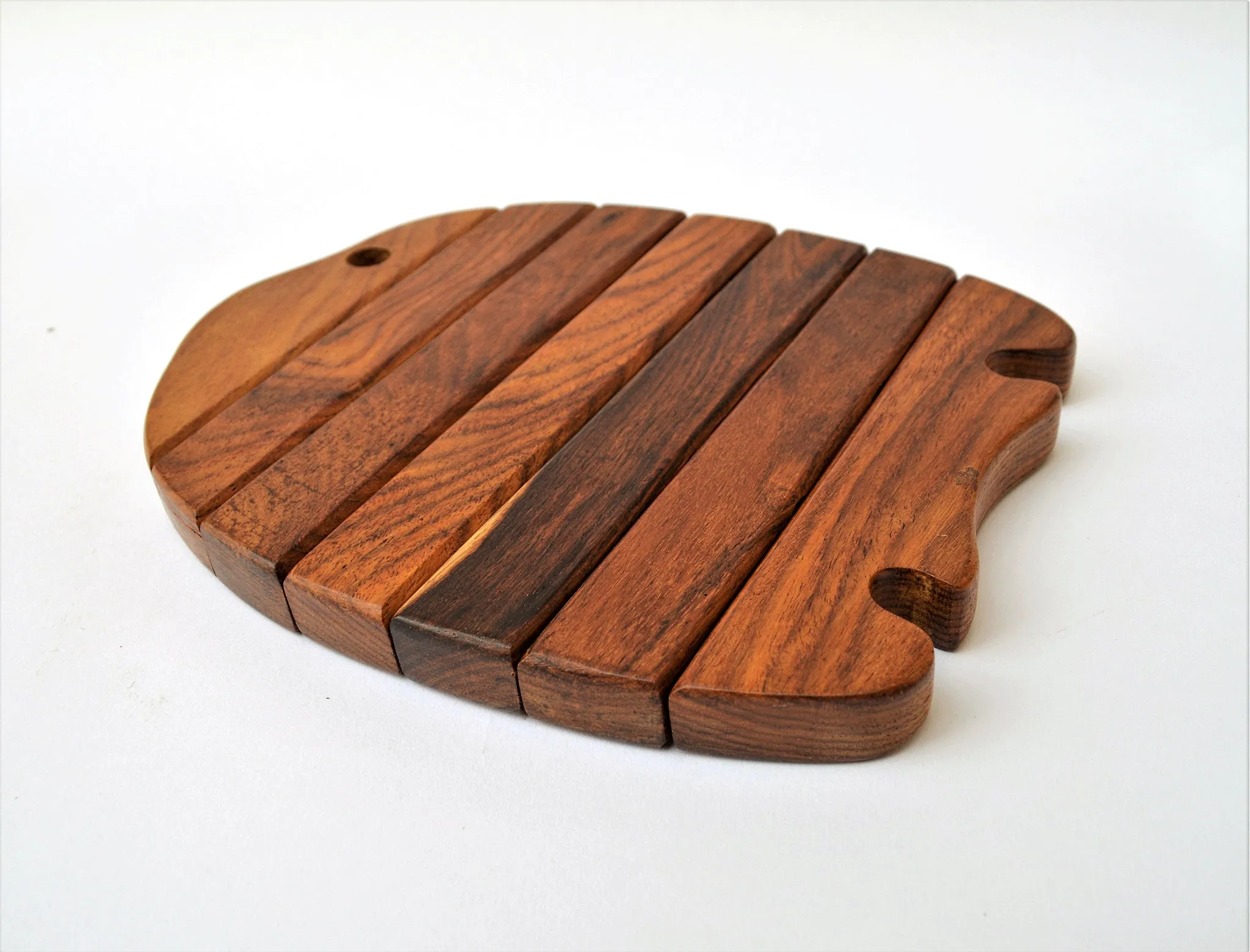 Wooden Fish Trivet (Expandable)